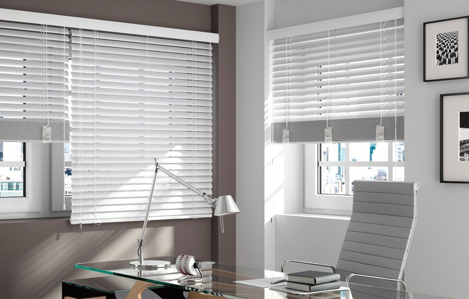 CRYSTAL VENETIAN BLIND